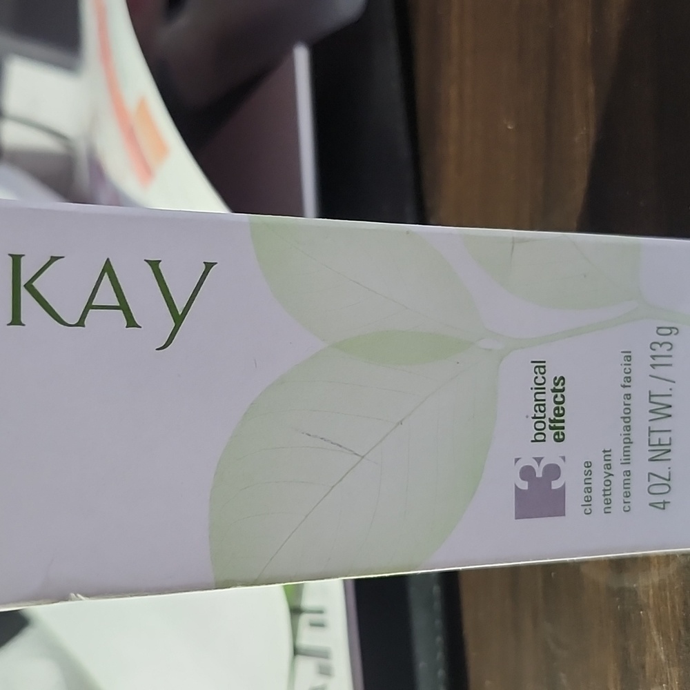Mary Kay botanical effects cleanser Dry sensitive skin
